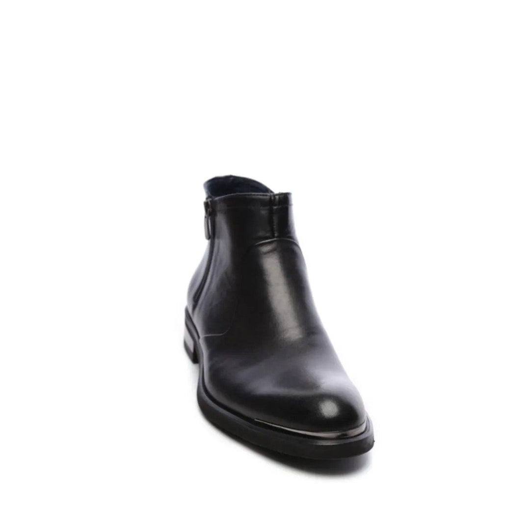 Madasat Black Leather Classic Boots - 546 |