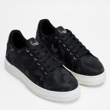 Madasat Schwarze vegane Sneakers &amp; Sportschuhe - 864 |