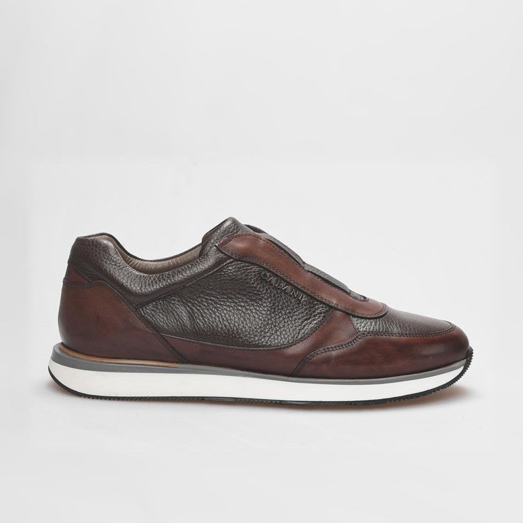 Madasat Braune Slip-On-Sneaker aus echtem Leder - 837 |