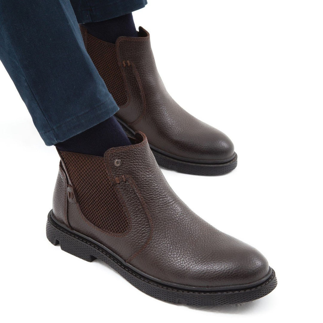 Madasat Brown Leather Classic Boot - 555 |