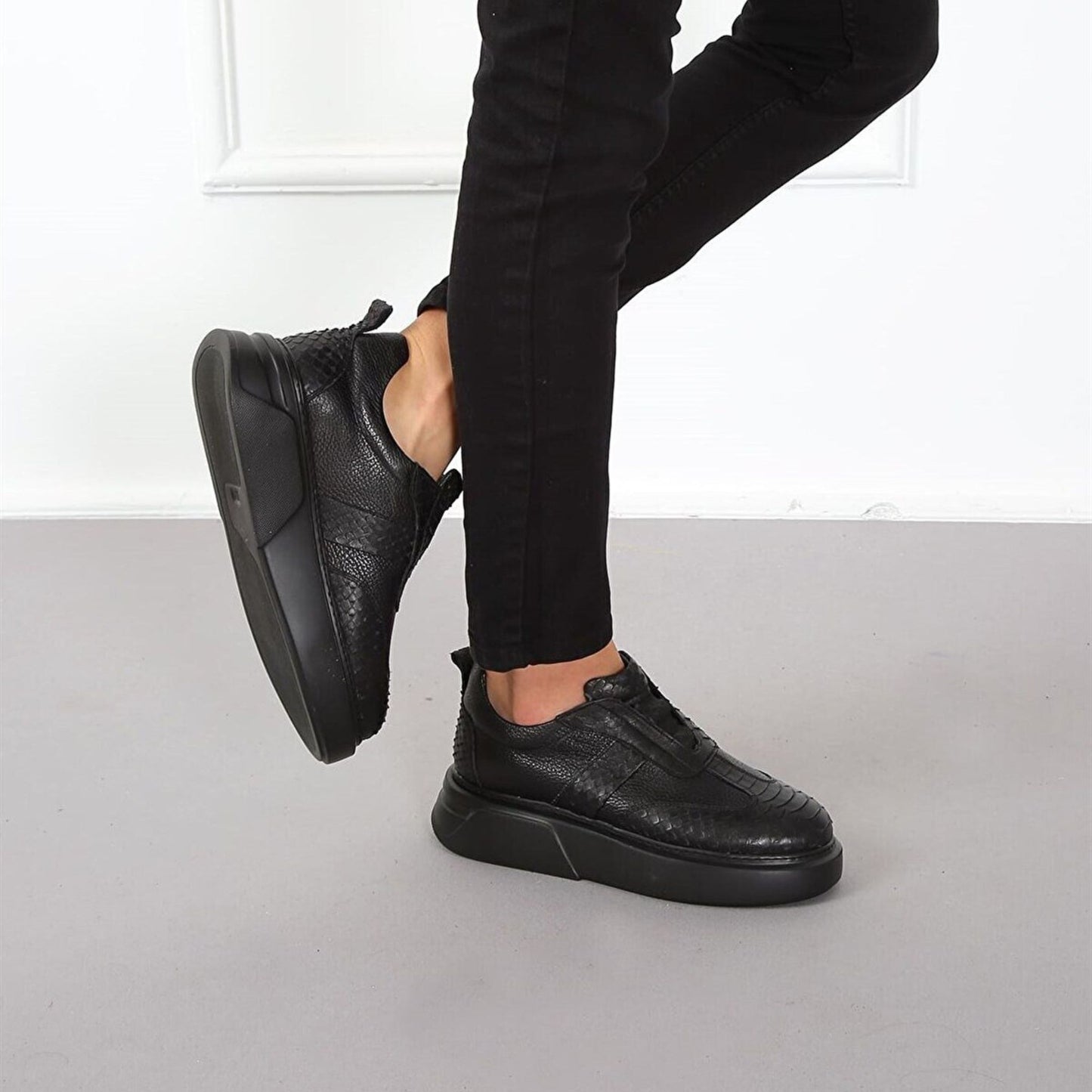 Madasat Black Leather Casual Shoes - 490 |