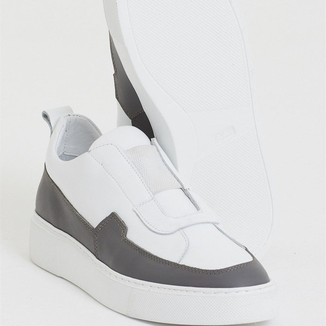 Madasat White & Grey Casual Shoes - 632 |